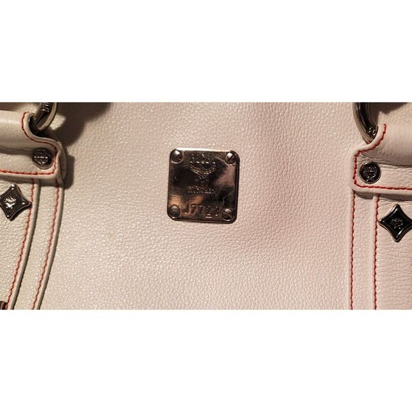 MCM White Leather Shoulder Bag with Red Stitching - Picture 6 of 16
